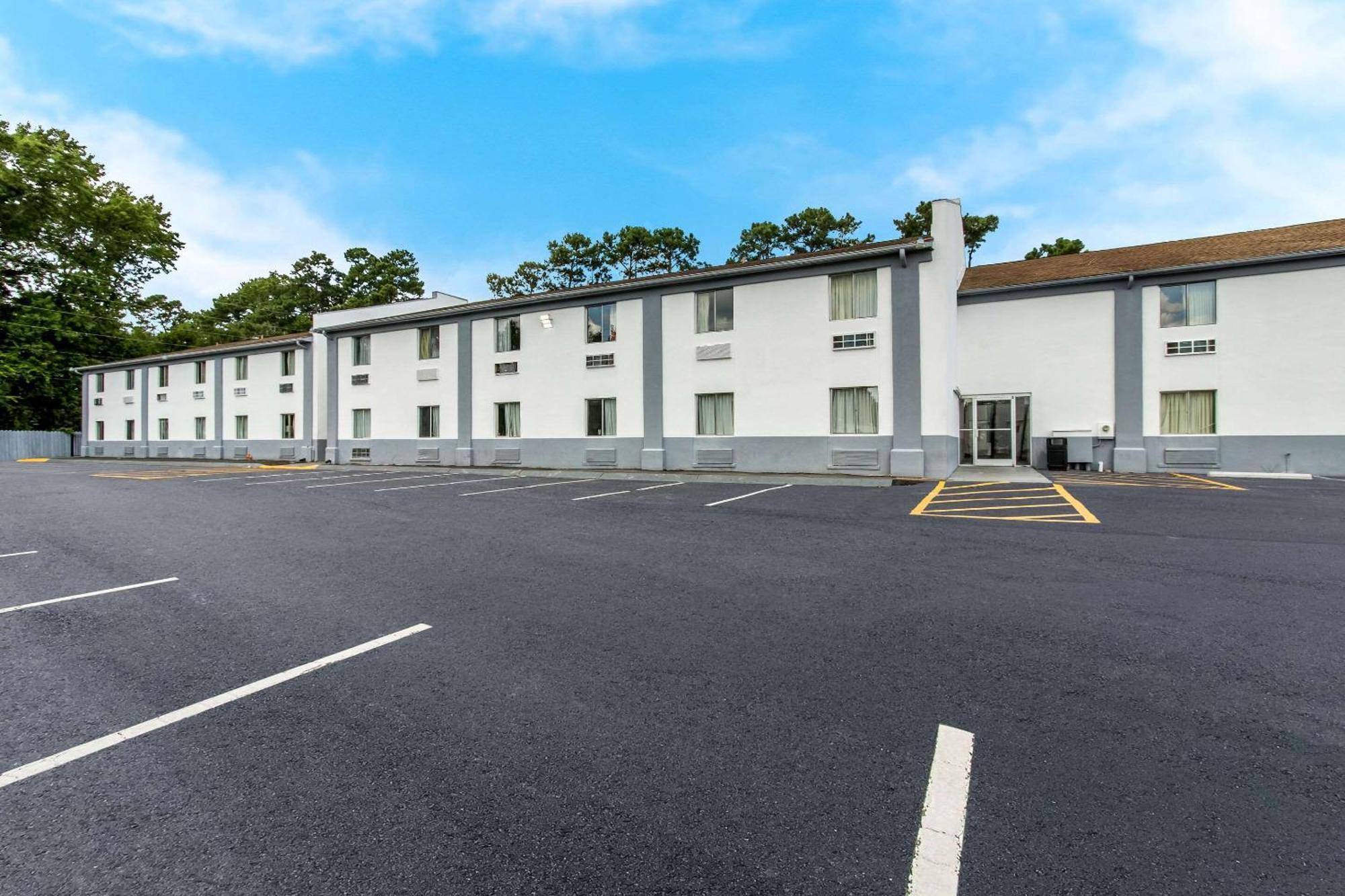Econo Lodge Cherry Point Havelock Esterno foto