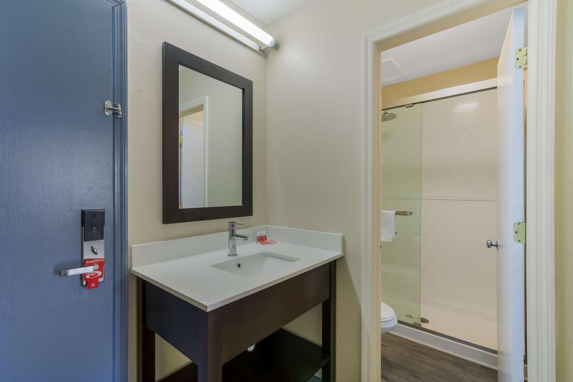 Econo Lodge Cherry Point Havelock Esterno foto