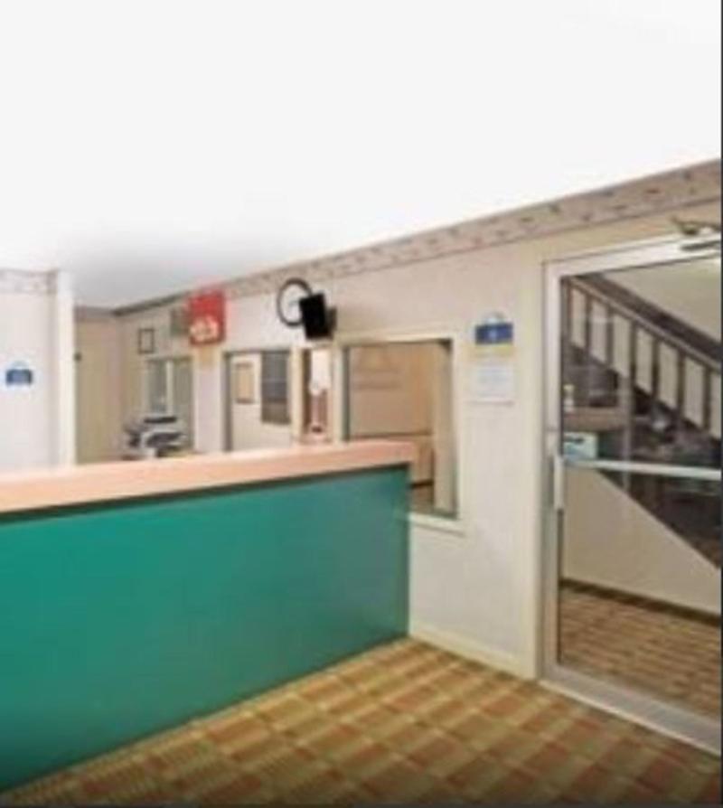 Econo Lodge Cherry Point Havelock Esterno foto